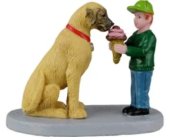 22122 - Best Friends Share - Lemax Christmas Village Figurines