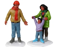22125 - Family Ice Follies, Set Of 2 - Lemax Christmas Village Figurines
