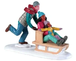 92755 - Family Snow Day - Lemax Figurines