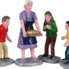 02945 - Family Tradition, Set Of 4 - Lemax Figurines