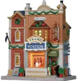 15213 - Frame Station - Lemax Caddington Village Christmas Houses & Buildings