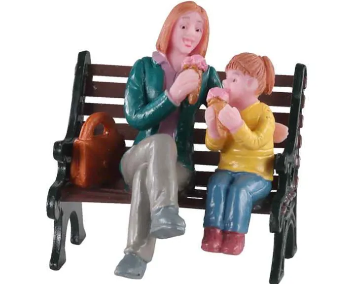 02928 - Ice Cream At The Park - Lemax Figurines