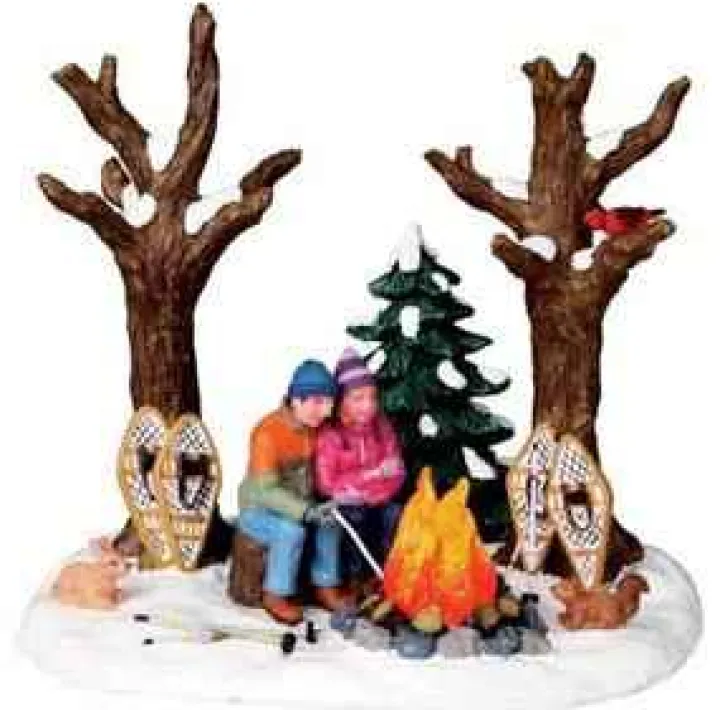 04224 - Staying Warm, B/O (4.5V) - Lemax Christmas Village Table Pieces