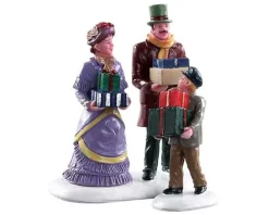 82605 - Walking Family, Set Of 2 - Lemax Figurines